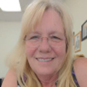 Meet your Posher, Debbie